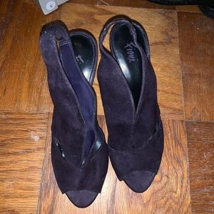 Fioni purple suede heels